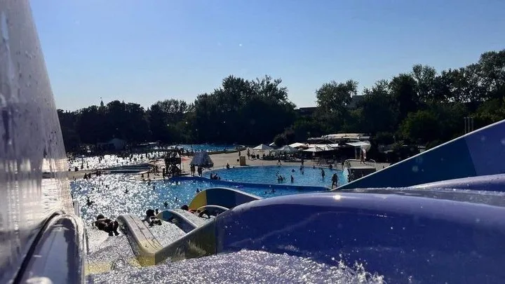 Bazin - Ștrandul Neptun